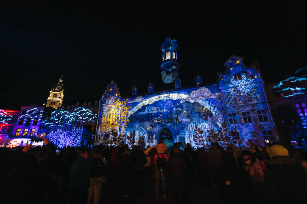 Glitch prod - Video mapping -Mons en lumiere - 2025 - Luciole