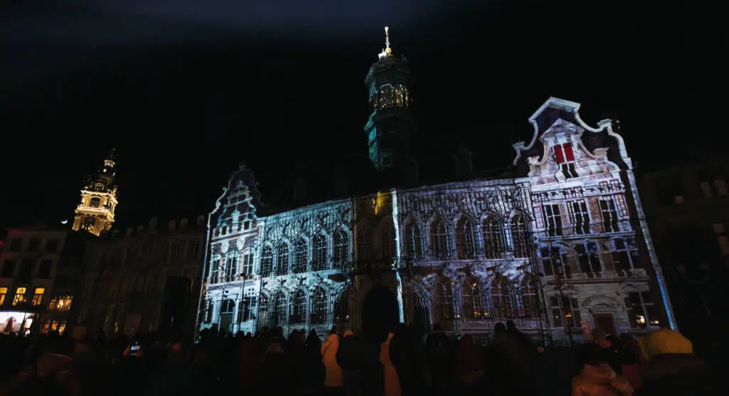 Glitch prod - Video mapping -Mons en lumiere - 2025 - Luciole